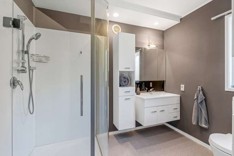 366 Point View Drive Shamrock Park_26