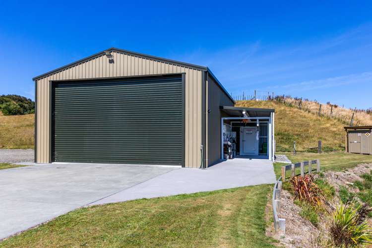 659 Whangamata Road Kinloch_18