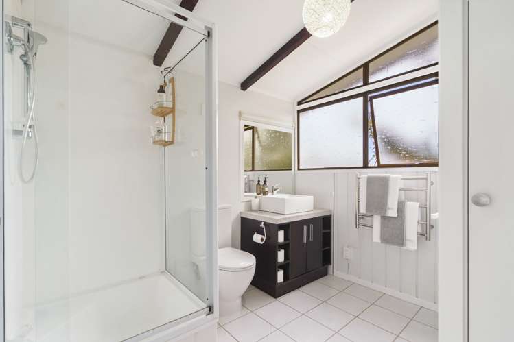 88 Park Hill Road Birkenhead_15