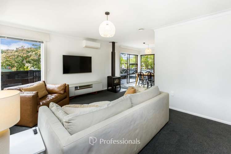 35 Whirinaki Crescent Heretaunga_2