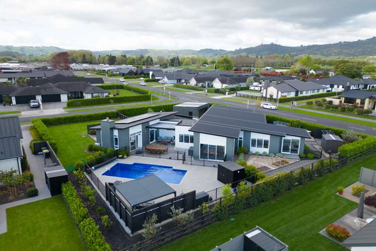 14 Baxter Michael Crescent Cambridge_26