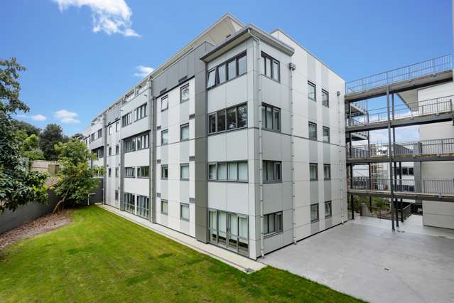 Live on Morning Star Place