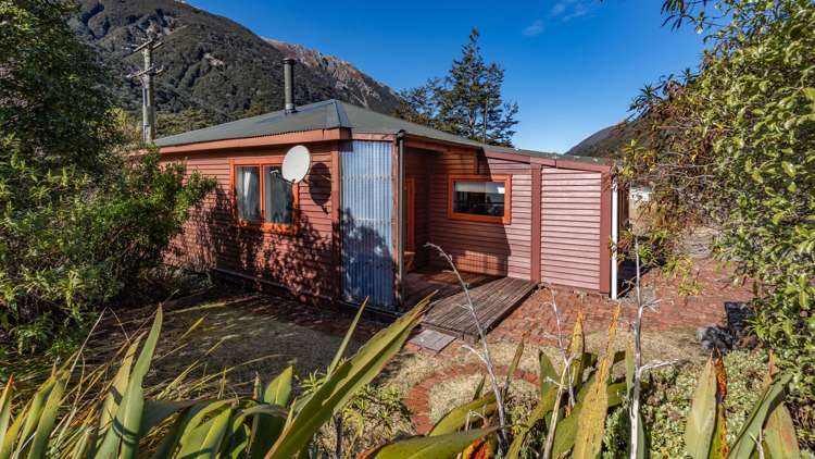 13 Sunshine Terrace Arthur's Pass National Park_3