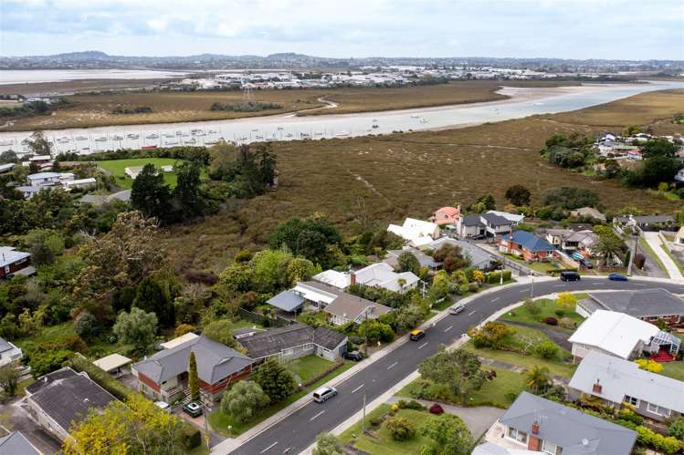 53 Jaemont Avenue Te Atatu South_2