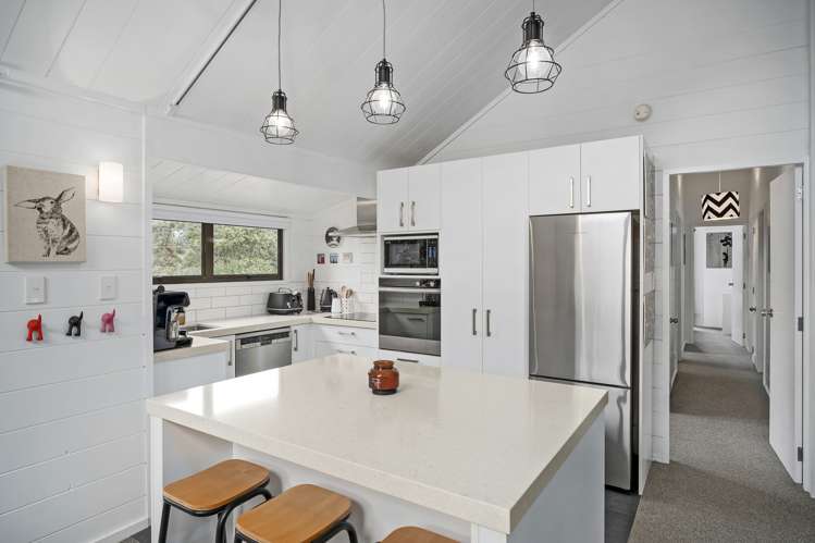 17 Lowe Park Lane Pauanui_13