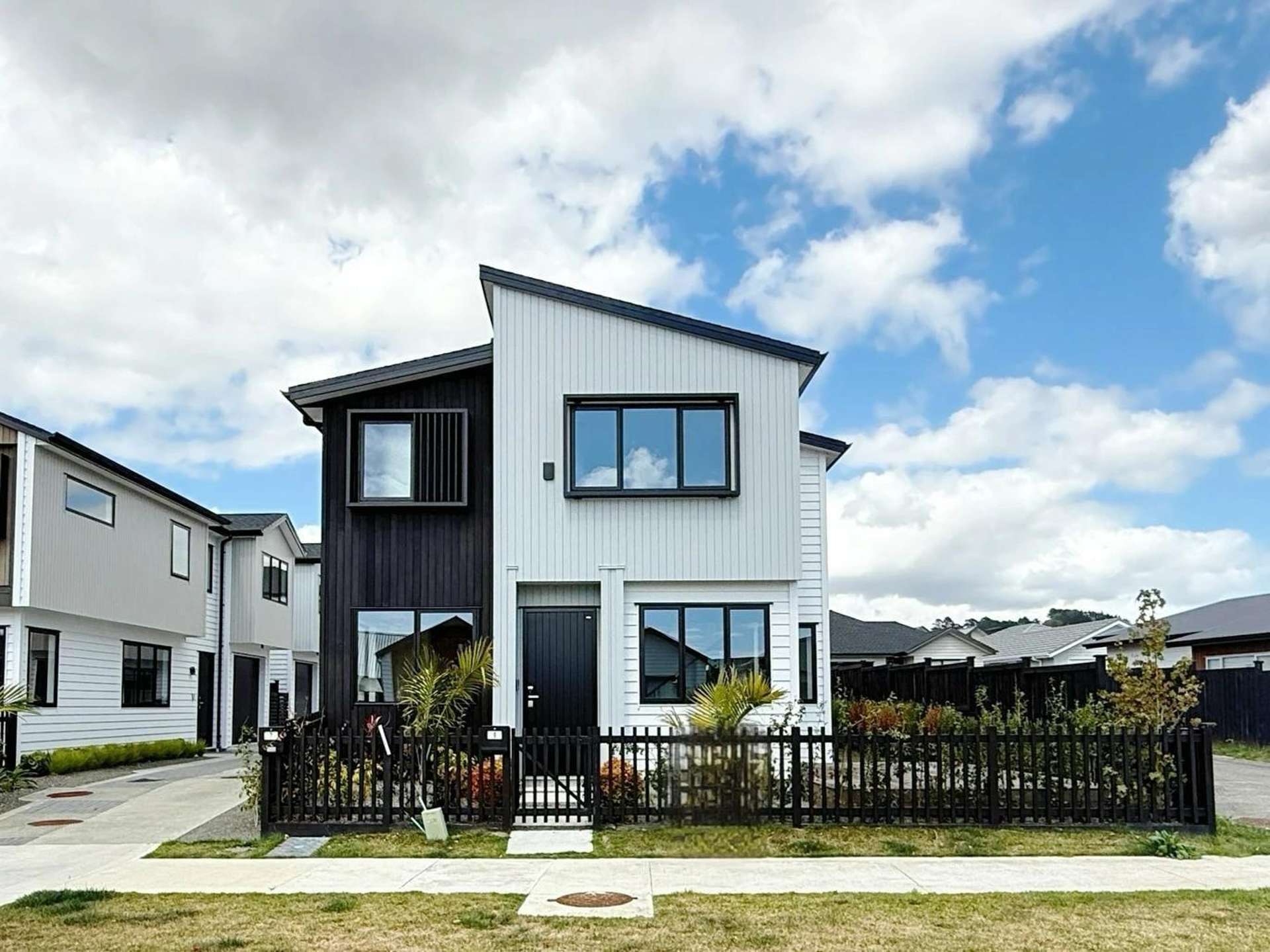 9 Spars Road 1629_0