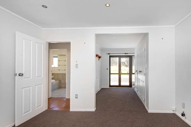 3 Peterhouse Street Tawa_12