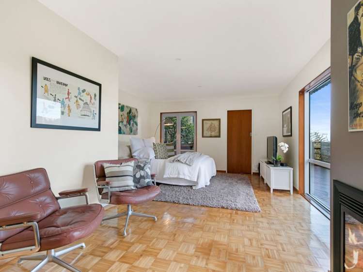 15 Broomhill Road Highbury_14