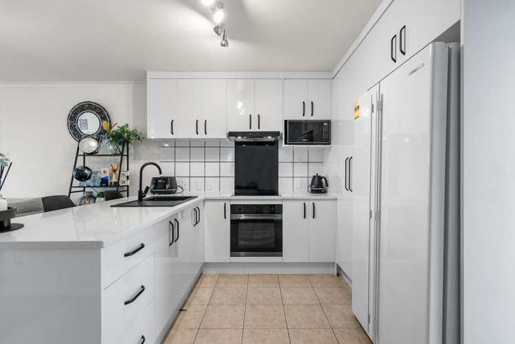 14/12A Tironui Station Road East Takanini_9