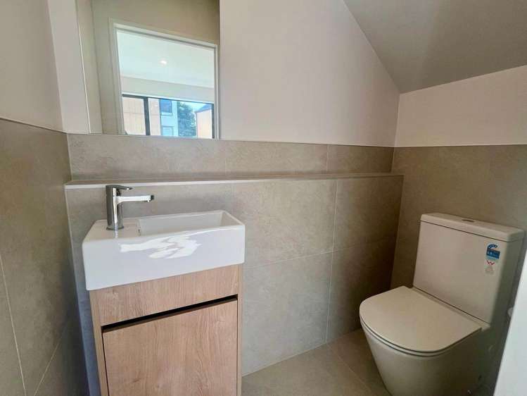 44D Sylvan Crescent Te Atatu South_8