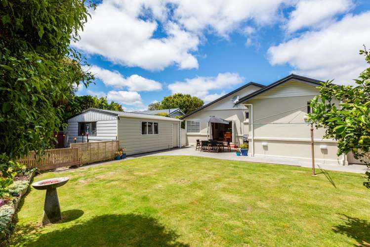 77 Totara Crescent Woburn_16