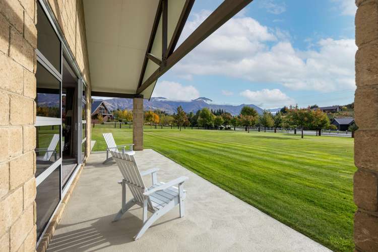 8 Hidden Hills Drive Wanaka_25
