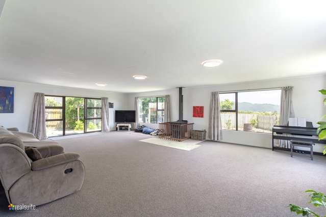 161 Warspite Avenue Waitangirua_1