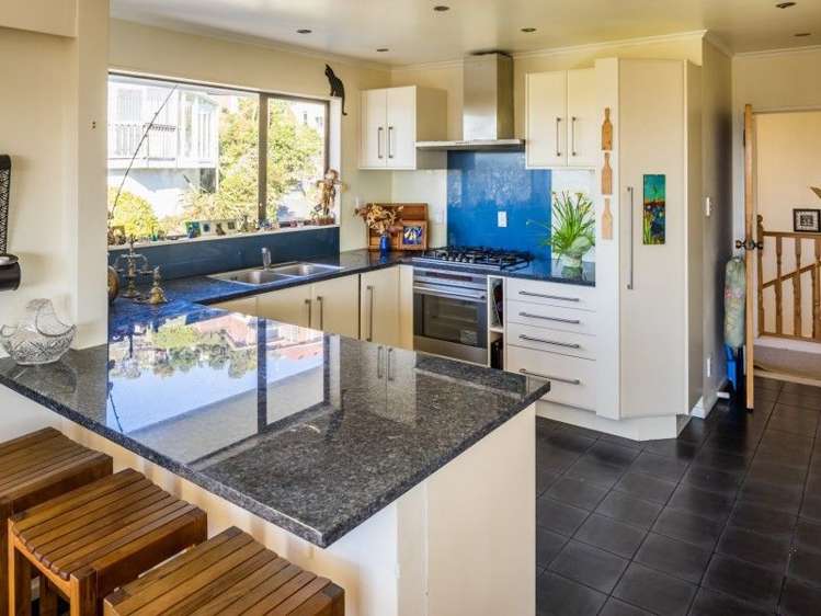 1 Beavis Lane Karori_7