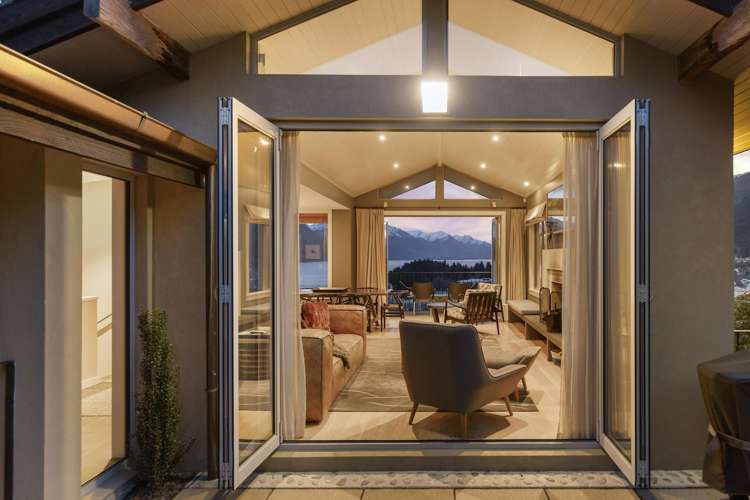 5/12 Dublin Street Queenstown_10