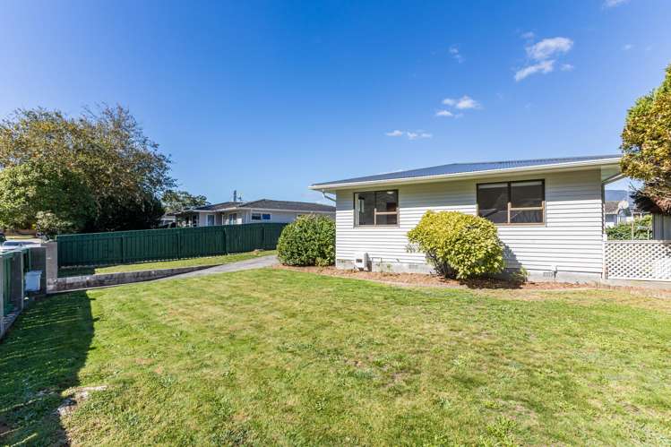10 Indiana Grove Totara Park_17