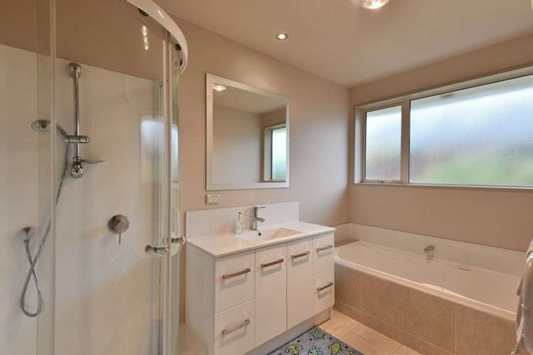 266 Southfield Drive Lincoln_16