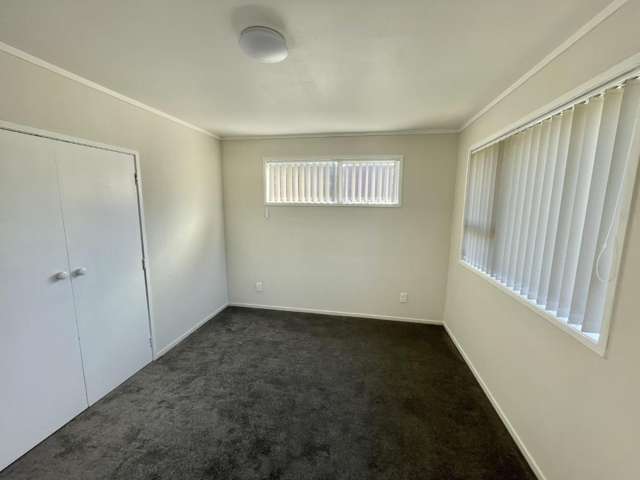 19 Ribblesdale Road Henderson_2