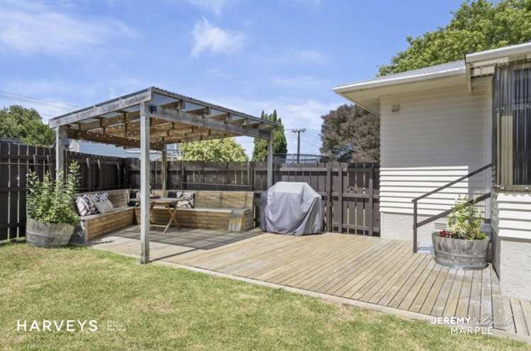 120 Vodanovich Road Te Atatu South_22