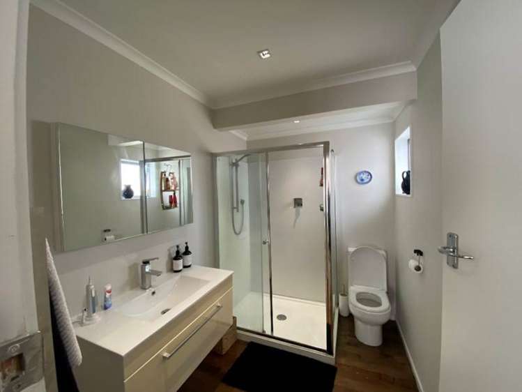 1/32a Parkhill Road Mellons Bay_8