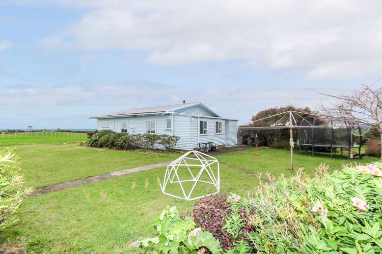 19 Dover Road Okato_15