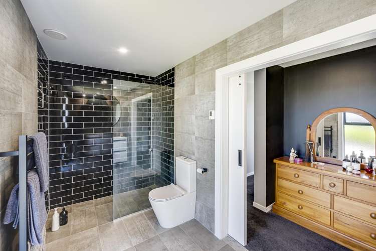 68 McElwee Street Jervoistown_17