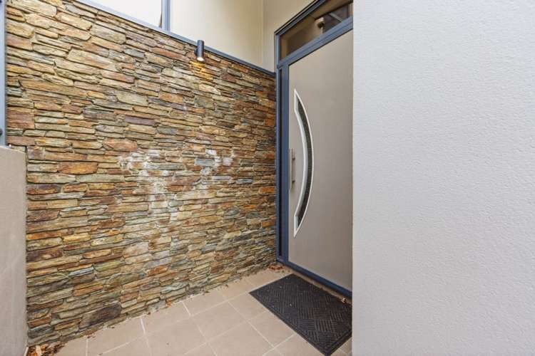 8 Emerald Lane Cashmere_21