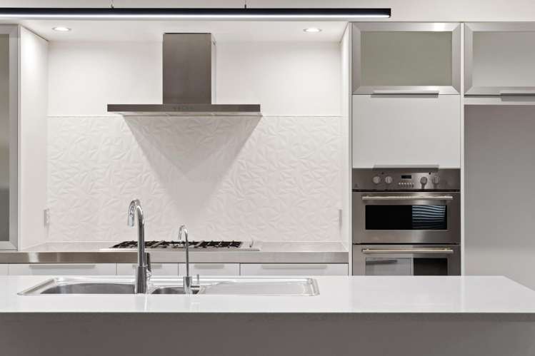 3 Pohutukawa Grove_5