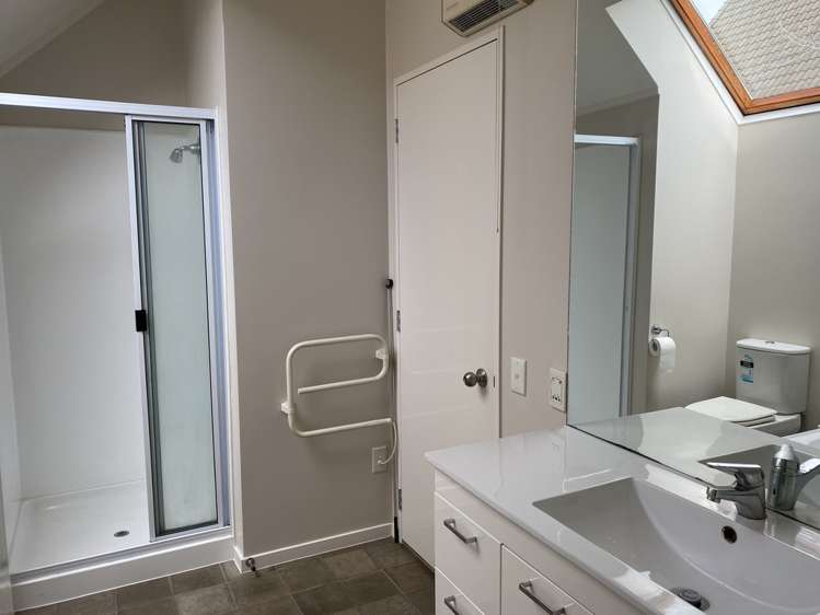 3/22 Clonbern Road Remuera_9