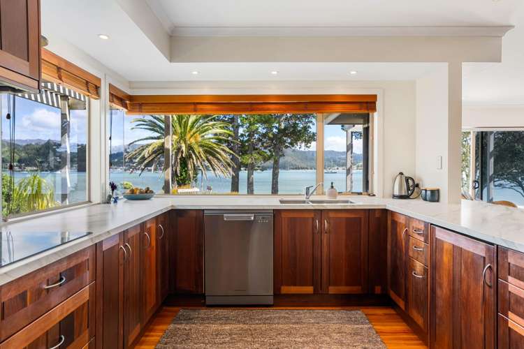 26 Dunlop Drive Pauanui_2
