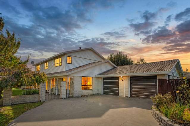 Quintessential Multigeneration Living In Westlake!