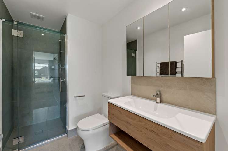 8 Kikorangi Lane Mount Wellington_20