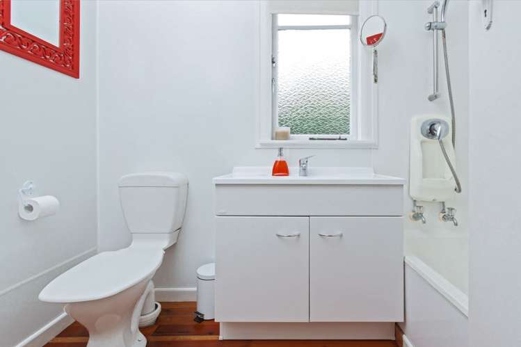 174B Ladies Mile 1660_6