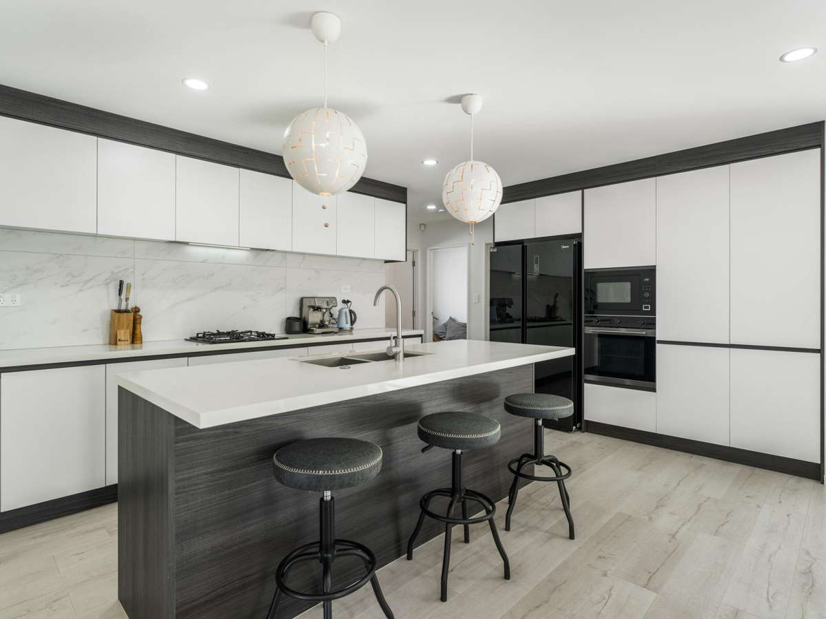 111 HILLPARK DRIVE_2