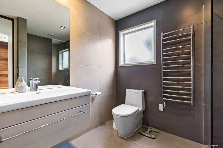 83 William Bayes Place Red Beach_18