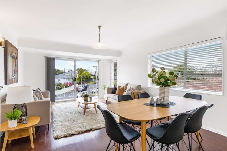 2/134 Taylors Road Mt Albert_4