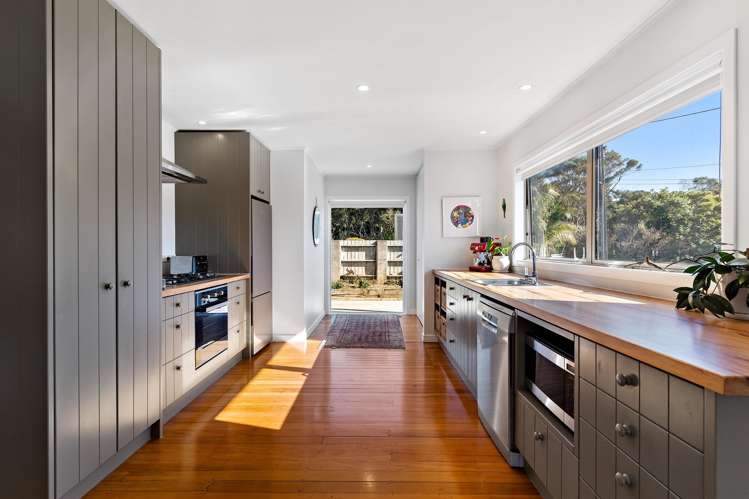 157 Atkinson Road Titirangi_6