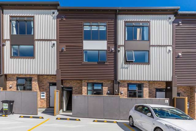 Vendors Have Bought – Must Be Sold!