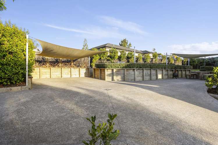 89 Solar Road Glen Eden_16