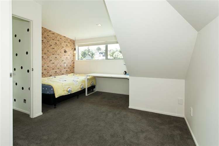 78 Beach Road Castor Bay_18