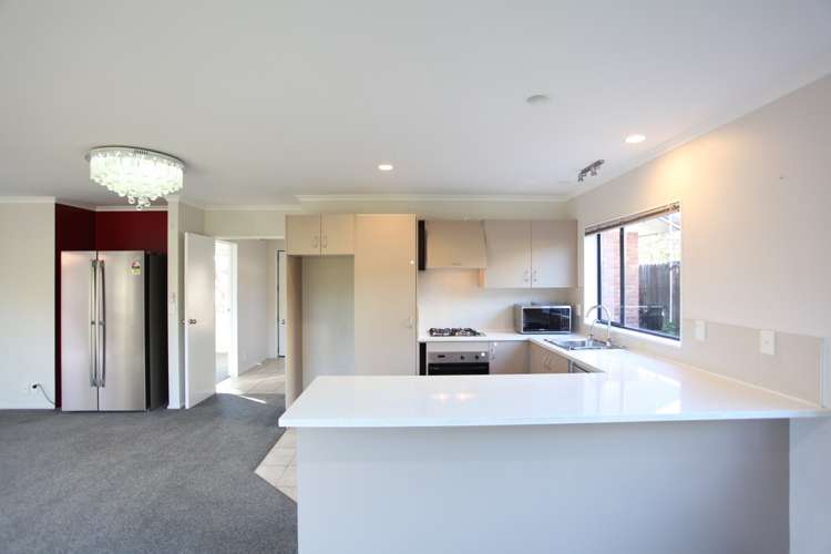 21 Thomas Road 10673_7