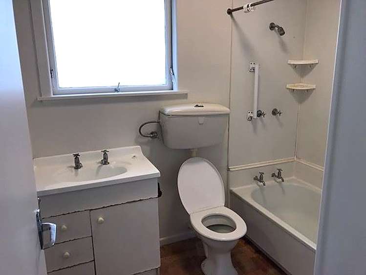  1/56 Kings Road Panmure_5