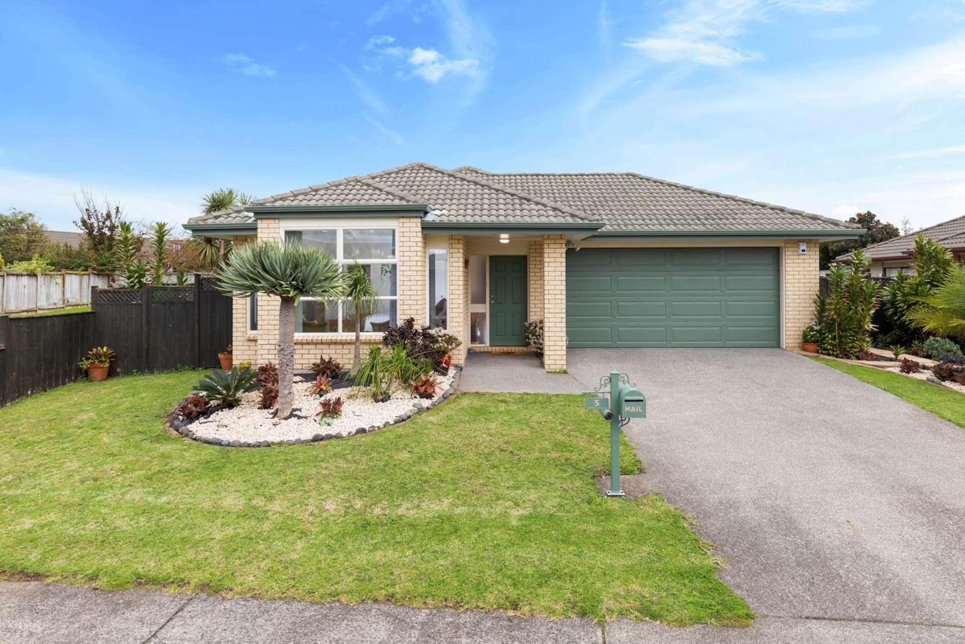 5 Bellshill Close Wattle Downs_0