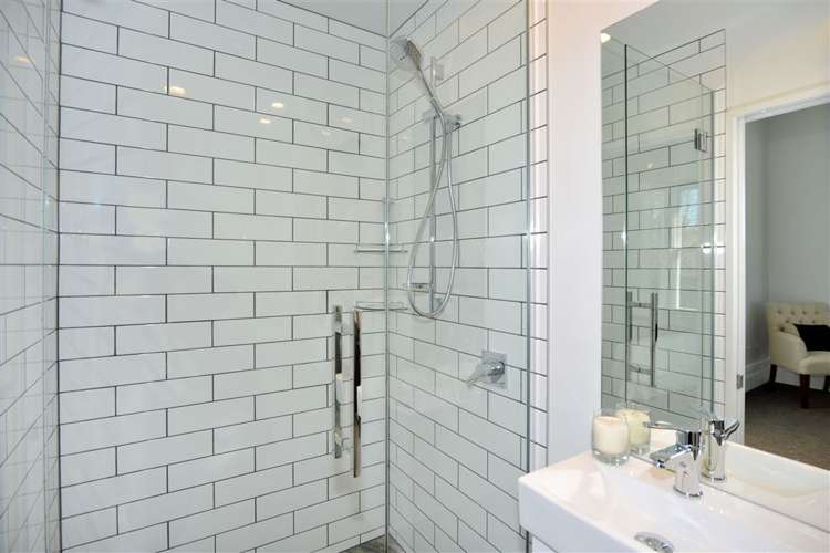 494 Worcester Street Linwood_8