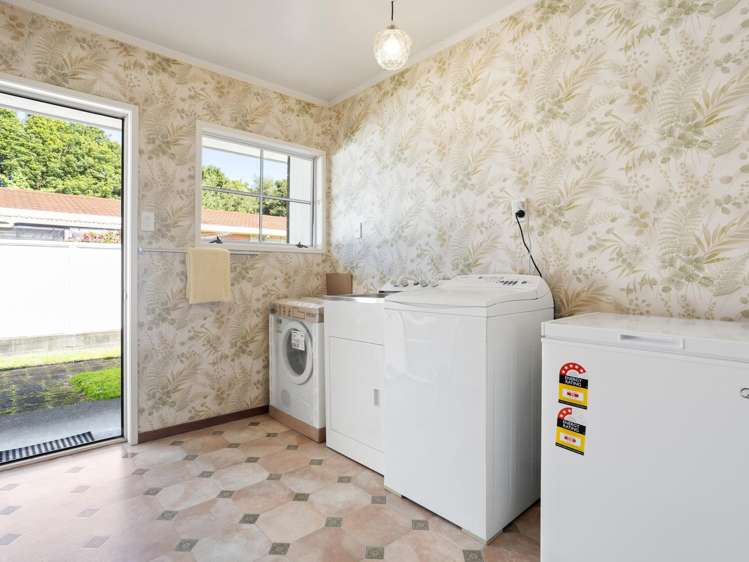 327 Hukanui Road Queenwood_16