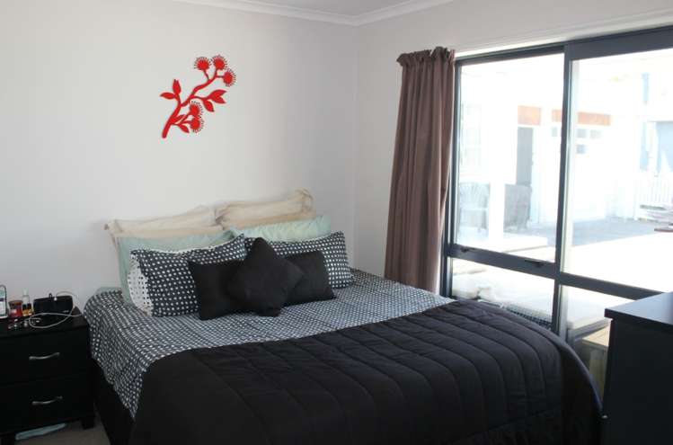 32 Richmond Road Carterton_17