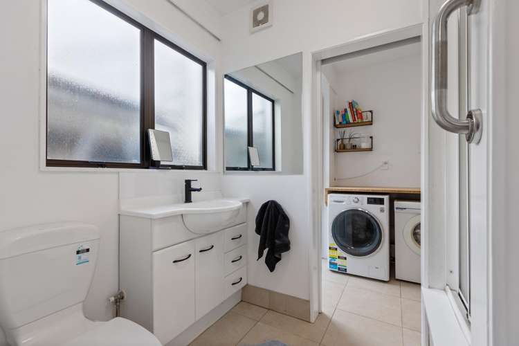 5 Byron Way Otumoetai_13