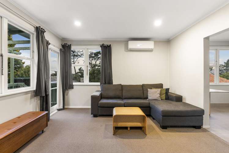 4/331 Royal Road Massey_1