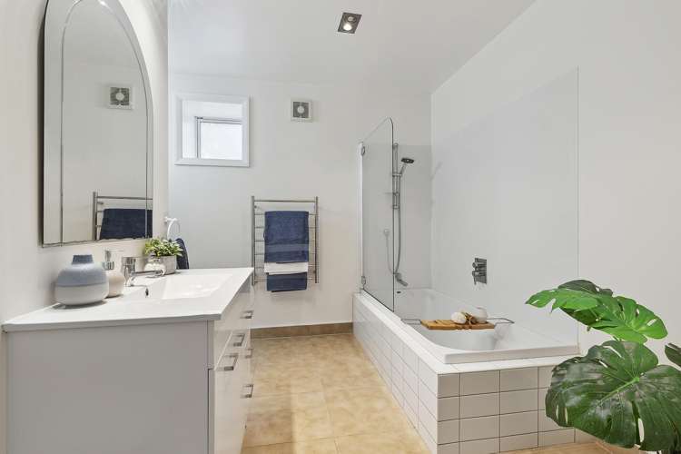 19 Sidlaw Street Strathmore Park_16