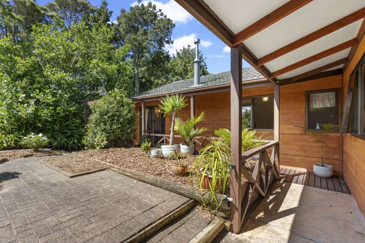 72 Shetland Street Glen Eden_15